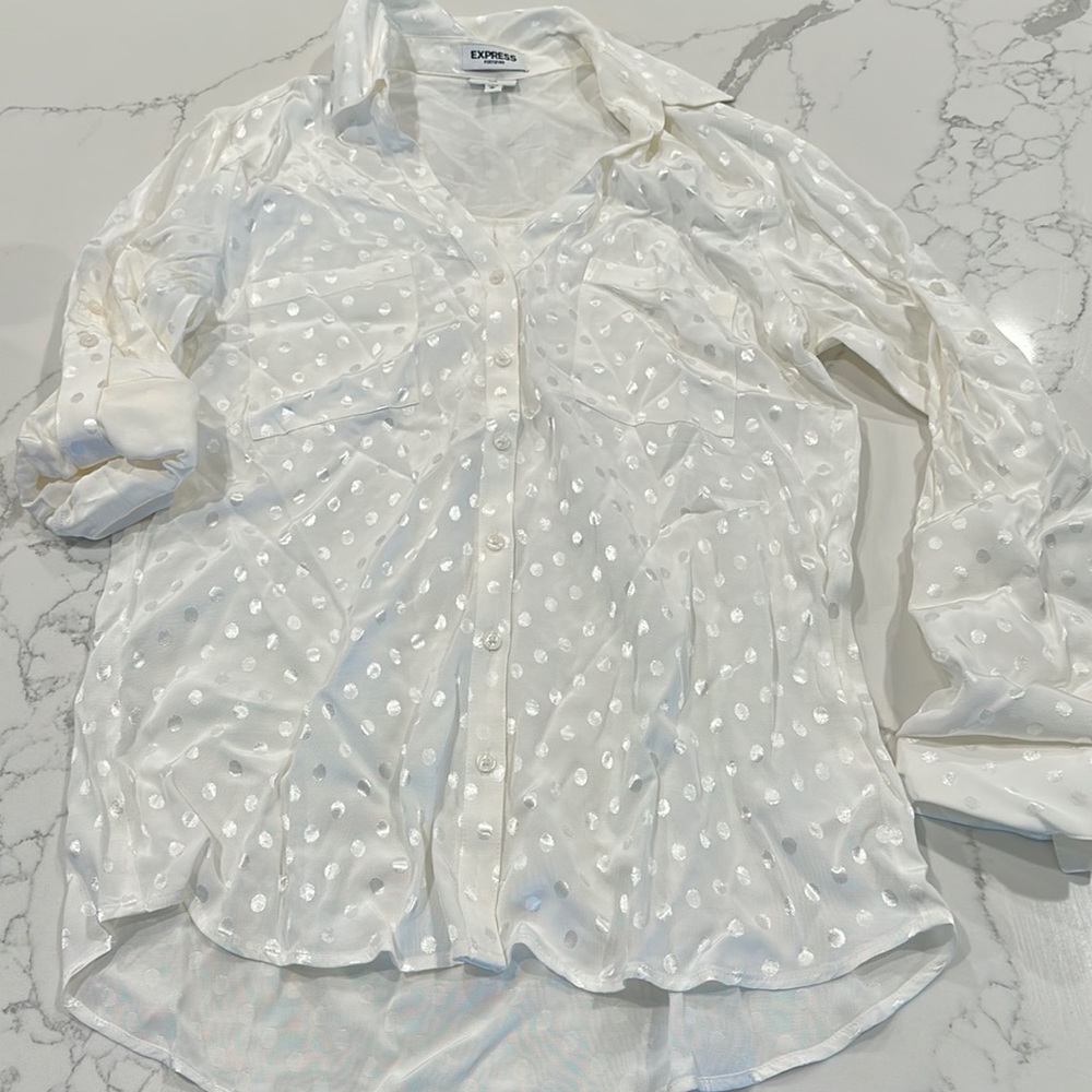 Women’s express Portofino, slim, fit size medium blouse